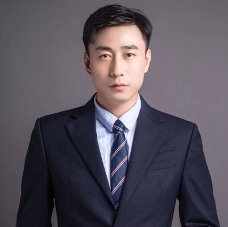邹琼华 设计总监